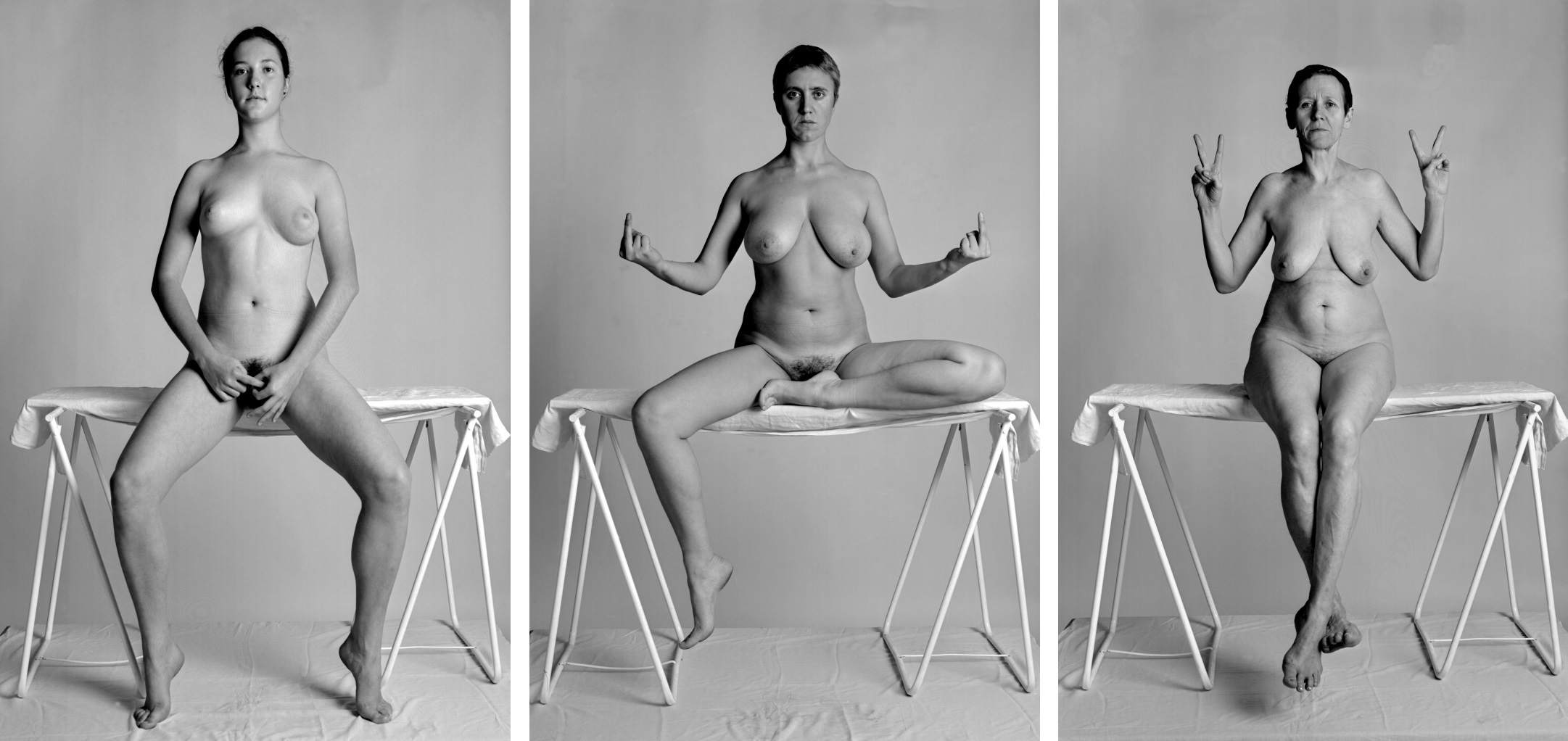 Katarzyna Górna, //Fuck me, Fuck You, Peace//, 2000, 3 fotografie analogowe