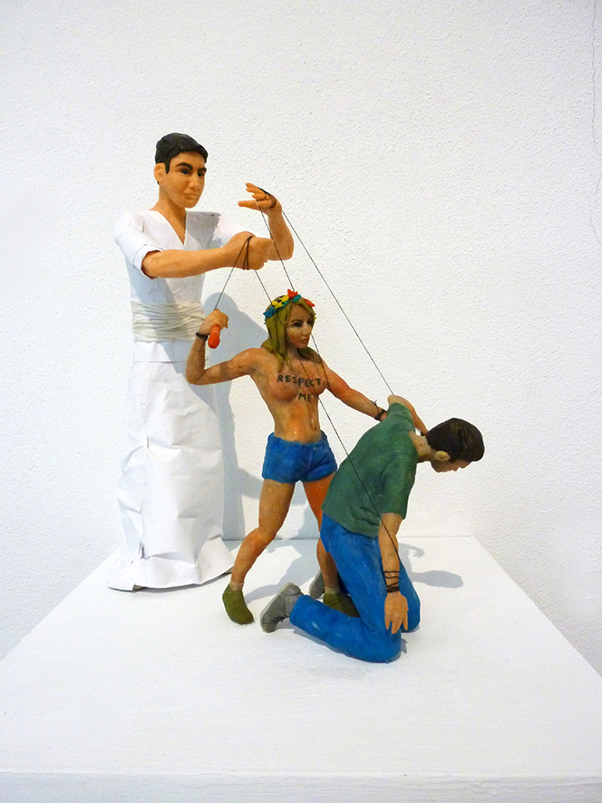 Krzysztof Korszeń, //Feministka zabijająca mężczyznę//, 2014, rzeźba