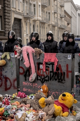 Performans Mariam Draginy //Ukraińskie kobiety przeciwko niewolniczej przyszłości//, 2013, dokumentacja fotograficzna, courtesy of Mystetskyi Arsenal