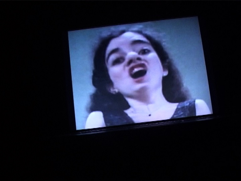 Nadav Bin-Nun, //Poezja, która ma zabijać//, 2010, wideo, 4 min 30 s