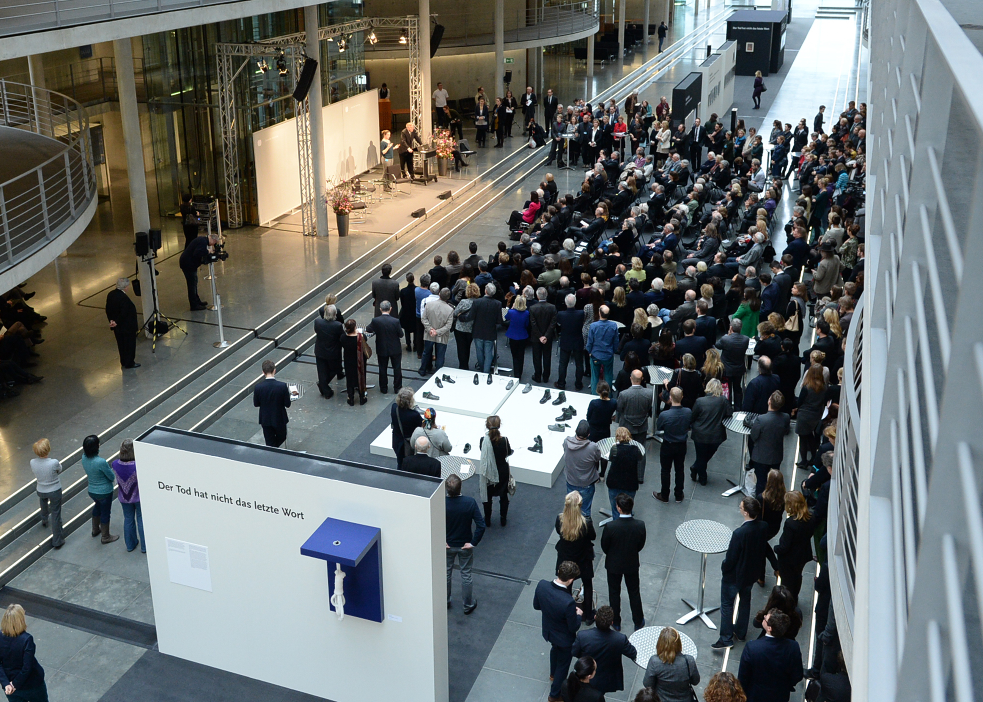 Otwarcie wystawy //Śmierć nie ma ostatniego słowa//, Bundestag, Paul-Löbe-Haus, 27.1.2015, courtesy of Deutscher Bundestag/ Julia Nowak