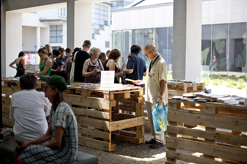 Drugie Życie Książki, 2013, Muzeum Sztuki Współczesnej w Krakowie MOCAK, z archiwum Krakowskiego Biura Festiwalowego, fot. Tomasz Wiech