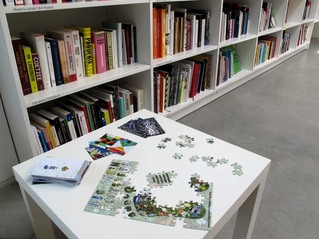 Gry edukacyjne w Bibliotece MOCAK-u