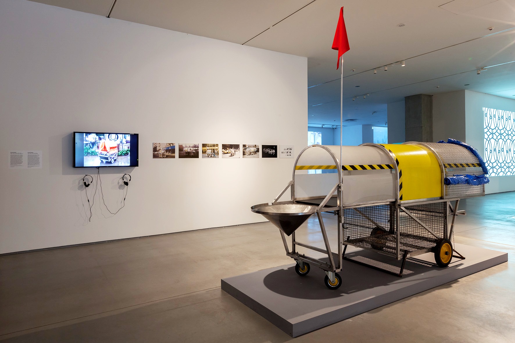 Krzysztof Wodiczko, //The Homeless Vehicle//, 1988–1989/2013, object