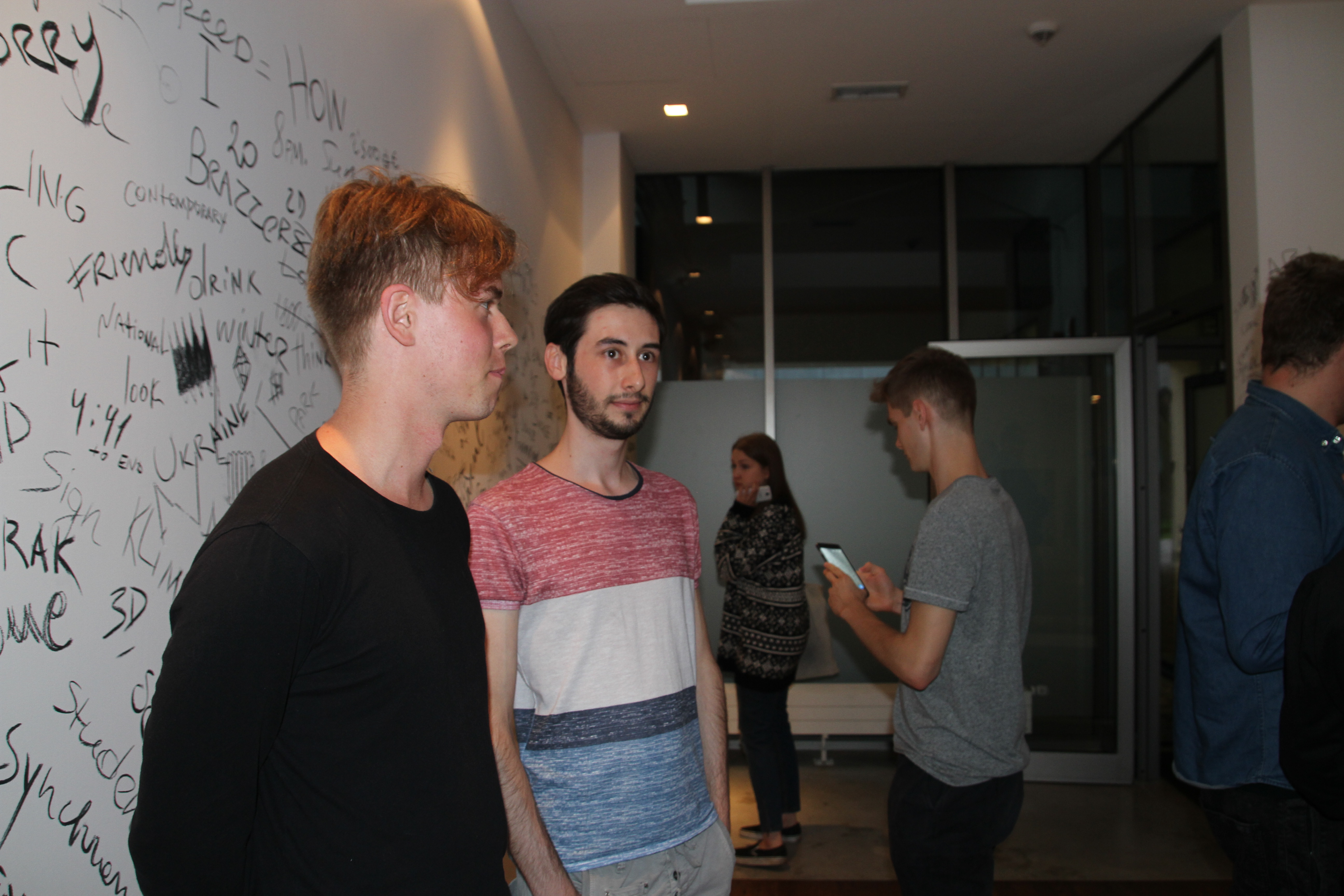 Finał odsłony performansu w MOCAK-u, 15.7.2016, fot. MUTRO Art: Alina Savarovska, Nastia Vorobiova