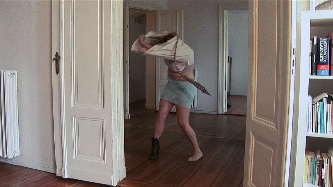Jannicke Låker, //Sunday Mornings//, 2007, wideo, 9 min 4 s, courtesy J. Låker