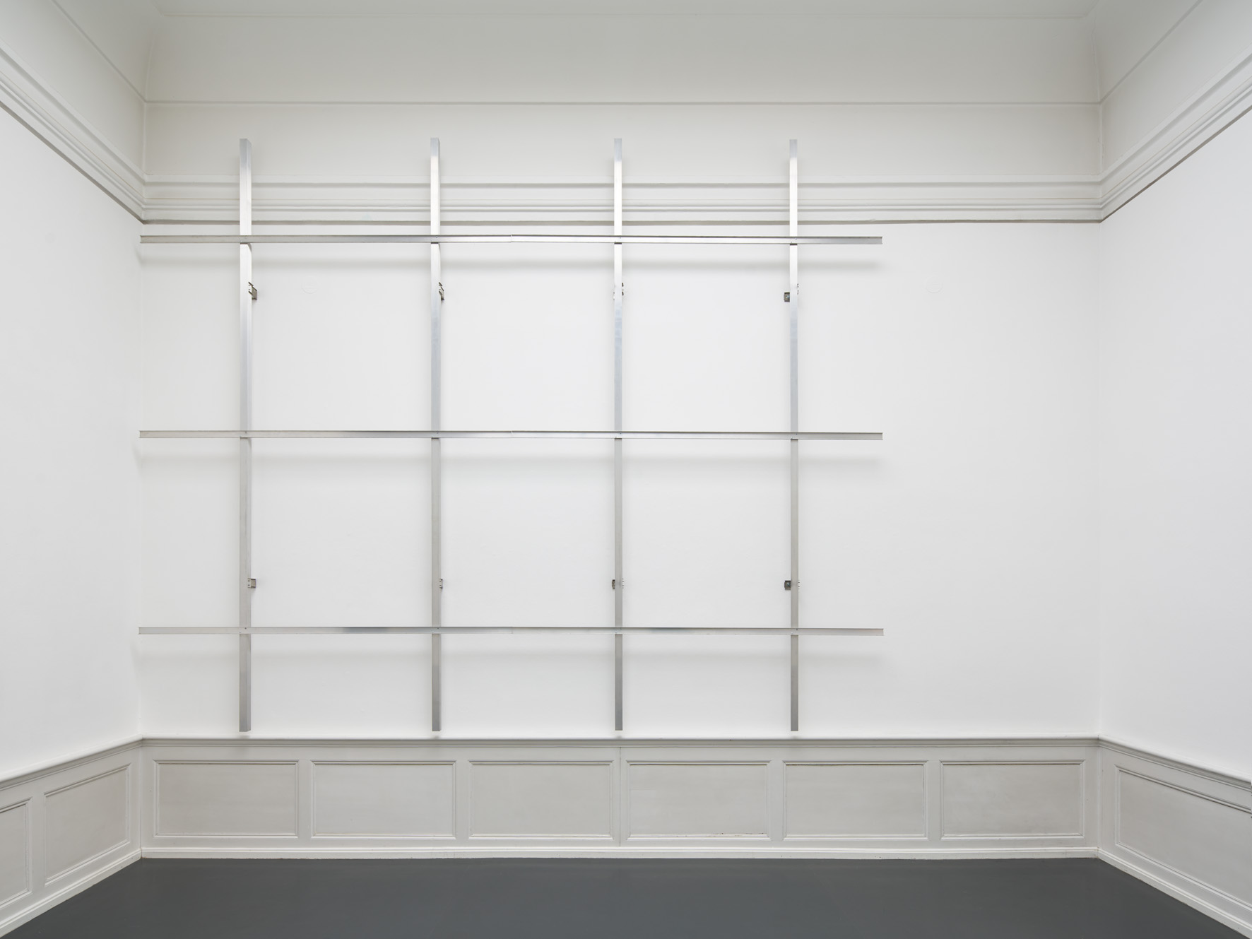 „Josef Dabernig: Stabat Mater”, widok wystawy w Badischer Kunstverein, Karlsruhe