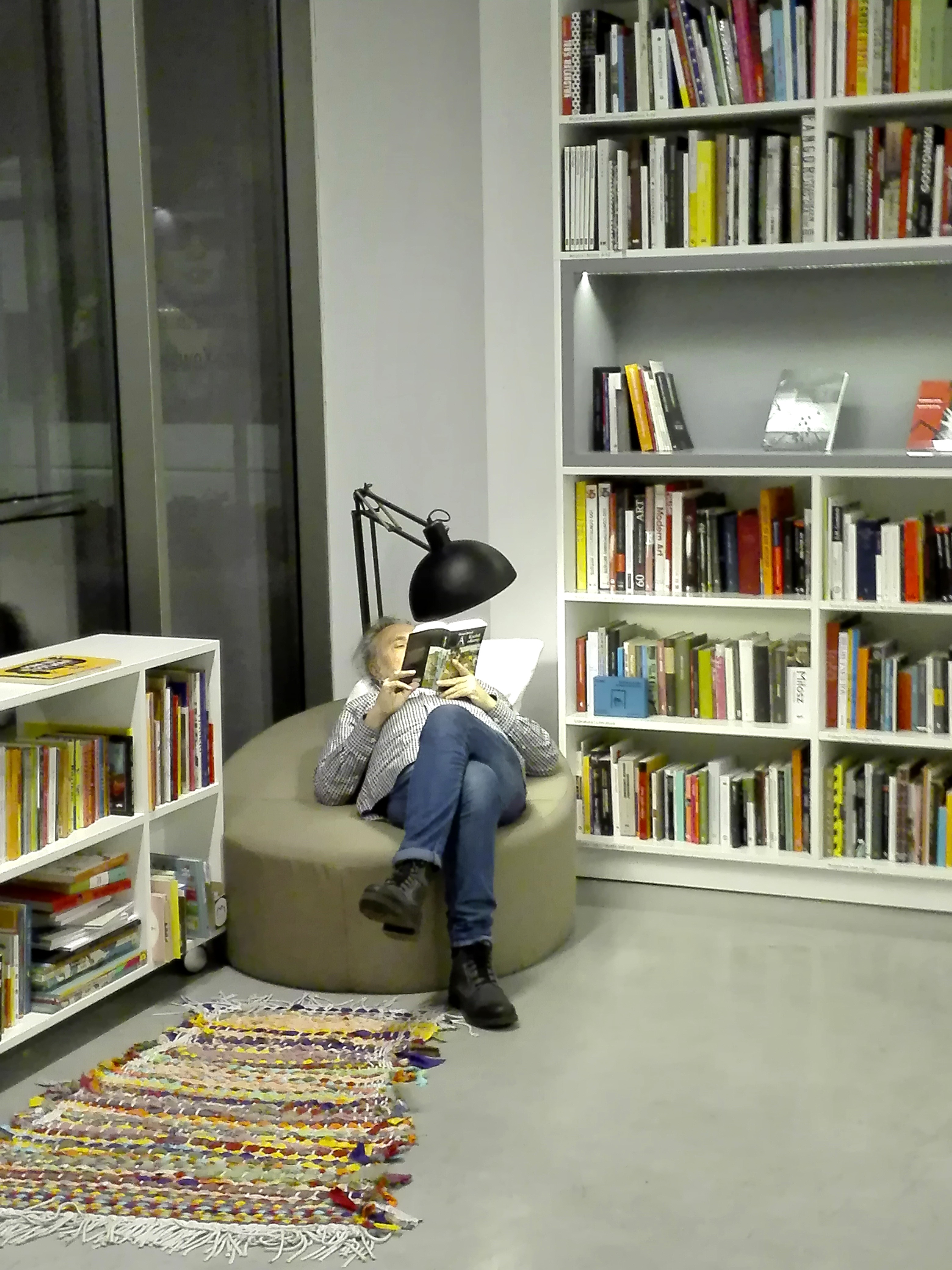 Biblioteka MOCAK-u