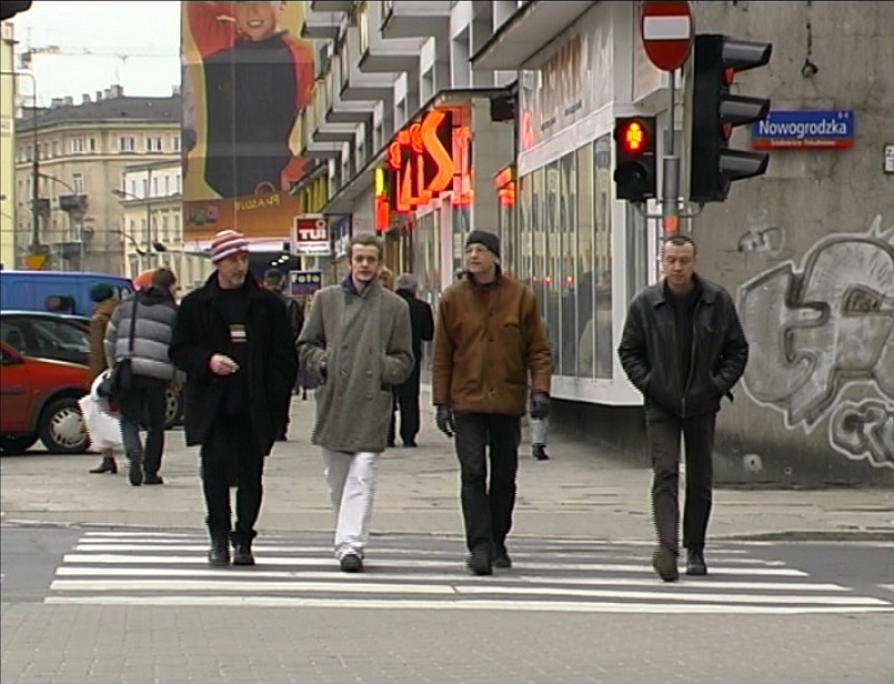 Azorro, //Czy artyście wolno wszystko?//, 2002, video, 7 min 17 s