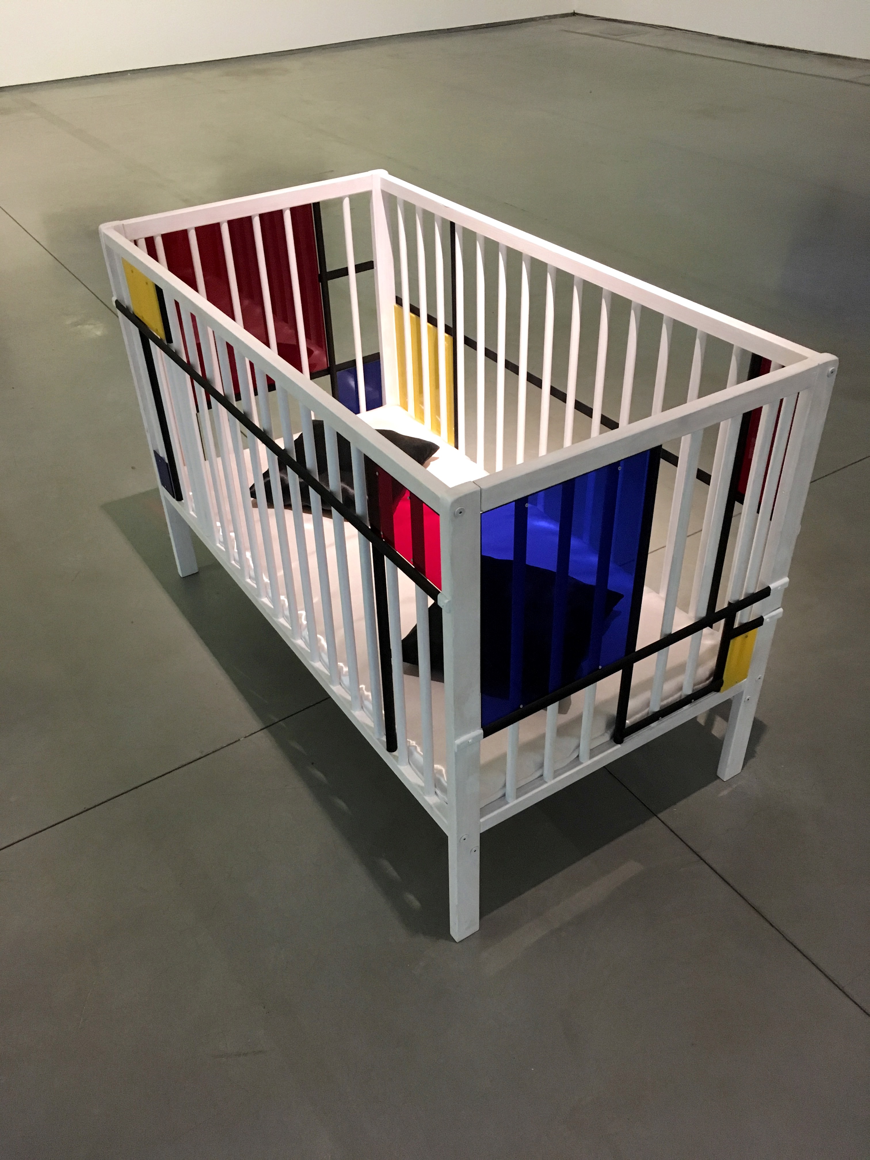 Grzegorz Sztwiertnia, //Ojcowie Awangardy II//, 2005/2017, instalacja