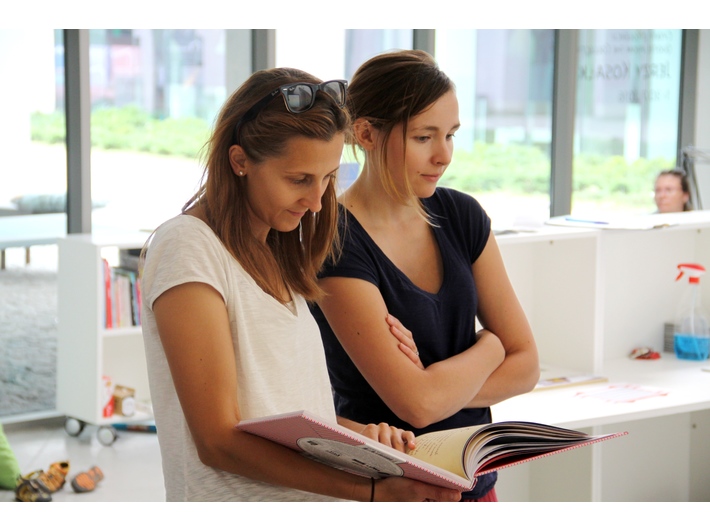 MOCAK Library