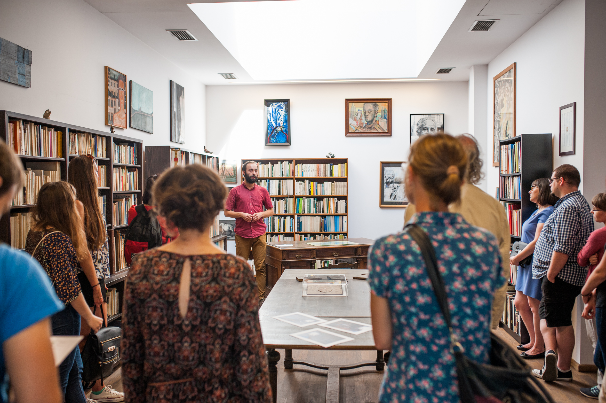 Oprowadzanie po Bibliotece Mieczysława Porębskiego, fot. M. Świdziński