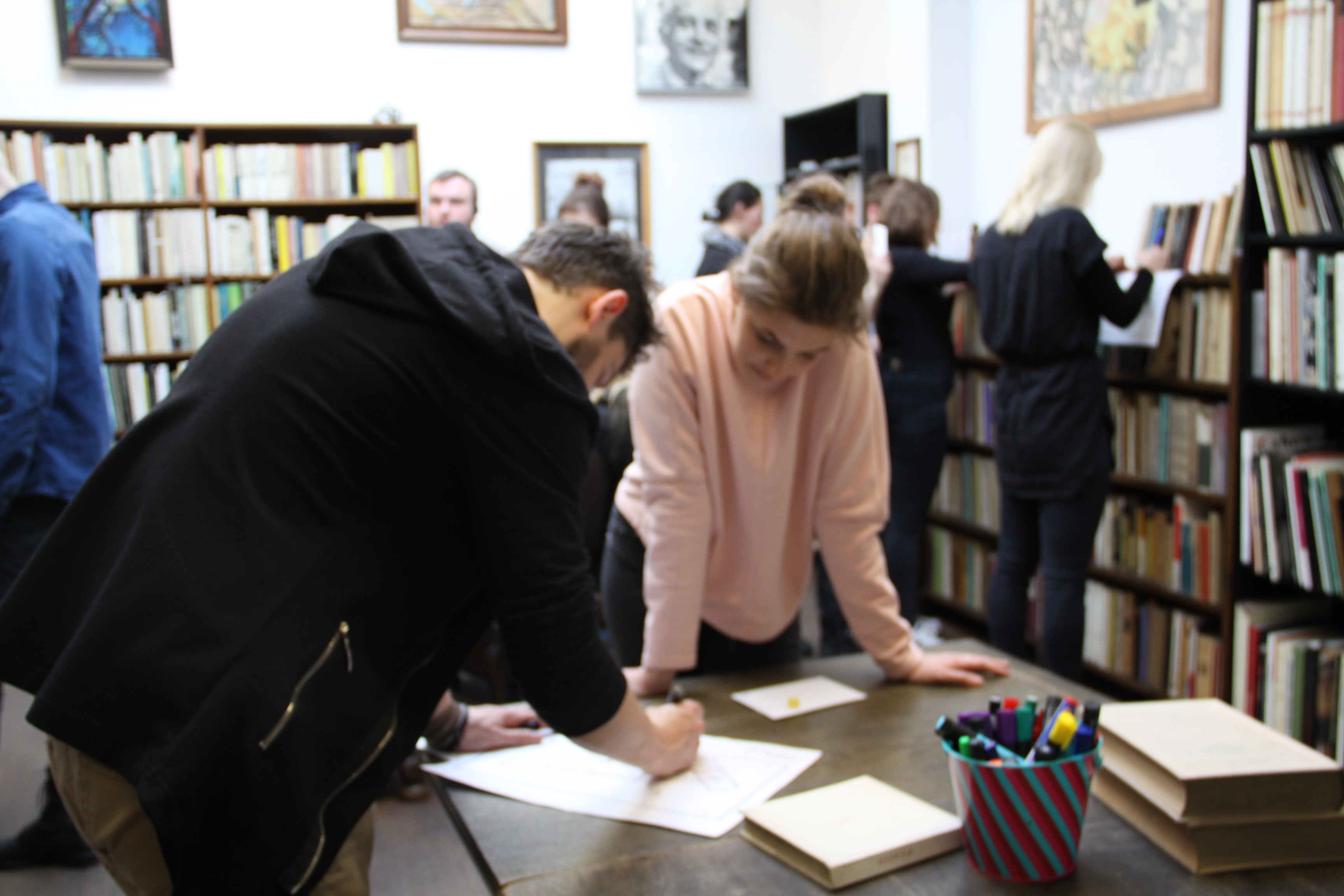 Zwiedzanie Biblioteki Mieczysława Porębskiego w formie gry