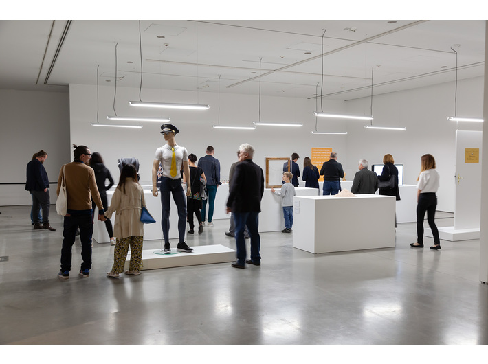 //Motherland in Art// exhibition. Simon Fujiwara, //The Happy Museum//, 2016, installation, various dimensions, courtesy of S. Fujiwara, photo: R. Sosin