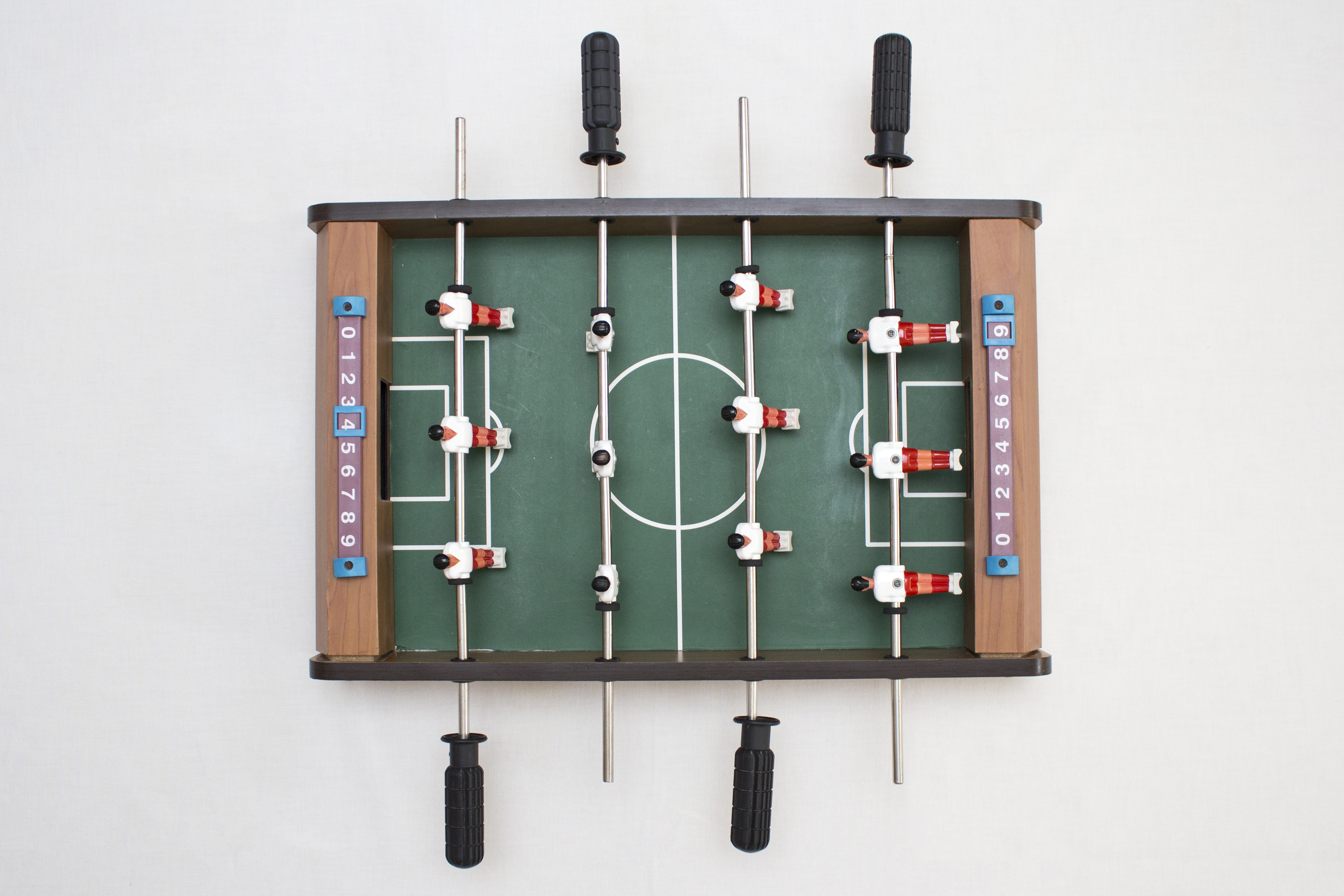 Emilia Turek, //Granie//, 2018, obiekt, 10 × 50,5 × 31,5 cm, courtesy E. Turek, fot. E. Turek