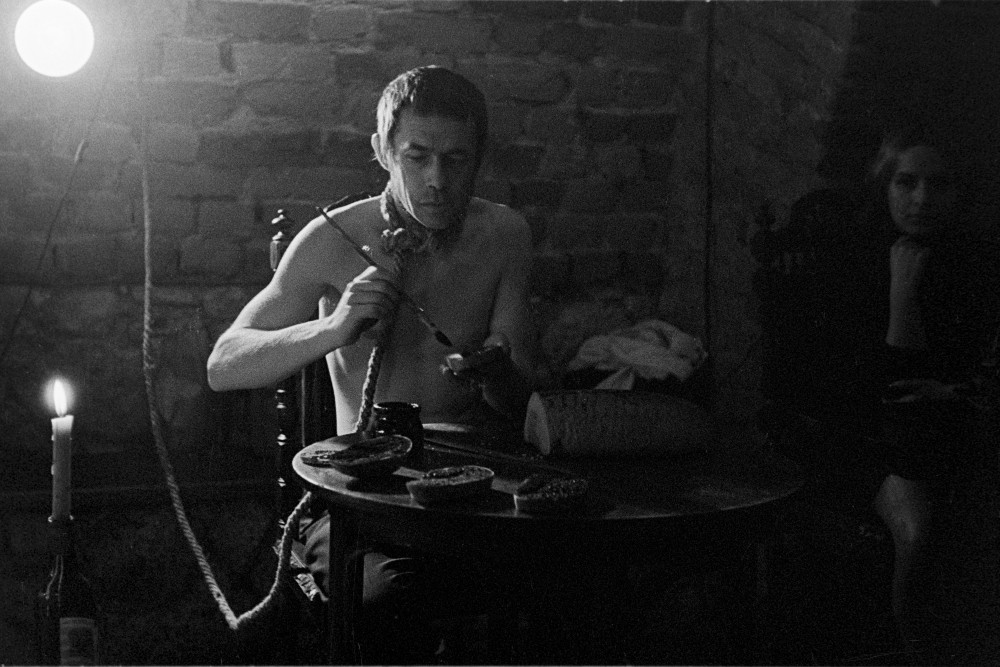 Happening //Chleb malowany czarno// Jerzego Beresia, 11 XI 1968, fot. Jacek Maria Stokłosa