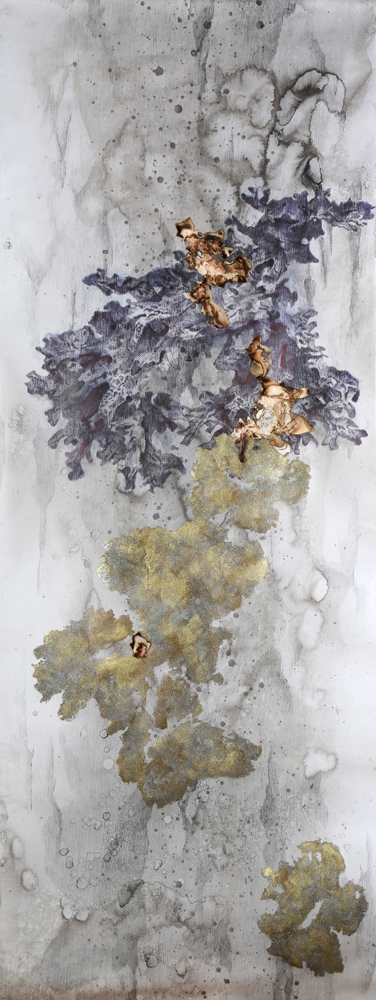 Akira Inumaru, z cyklu: //L’arc-en-ciel des plantes//, 2018, technika mieszana / papier, 200 × 73 cm, courtesy A. Inumaru
