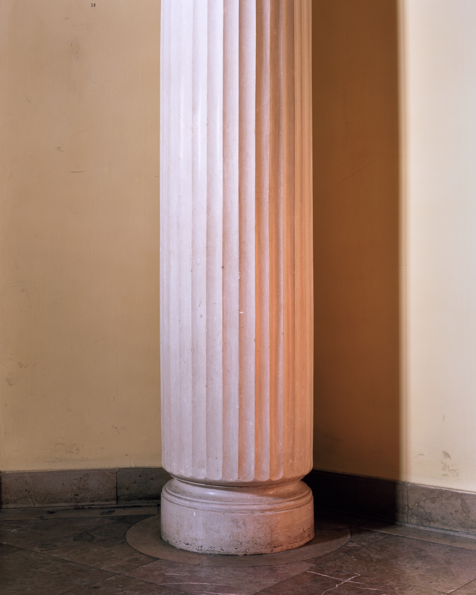 Anna Orłowska, z cyklu //Pompier, błoto, socrokoko//, fotografia, 56 × 70 cm, 2019 © Anna Orłowska