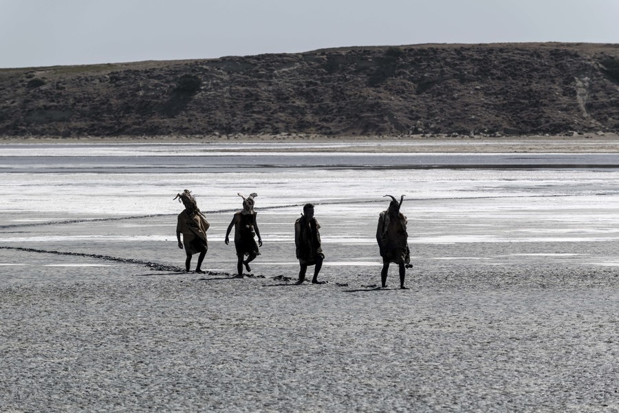 Guido Casaretto, //Crossing Carnevale//, 2019, video, c. 20 min, courtesy Zilberman Gallery