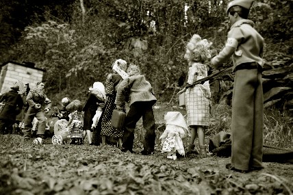 Lukáš Houdek, //Brněnský pochod smrti. 30 - 31 May 1945//, z cyklu //Sztuka zabijania//, 2013, fotografia cyfrowa, Kolekcja MOCAK-u