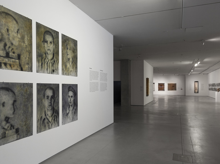 //World War II – Drama, Symbol, Trauma// exhibition, Andrzej Żygadło, from the //Auschwitz Series//, 2010, oil / HDF board, courtesy Art Agenda Nova, Kraków, © A. Żygadło. Photo: R. Sosin