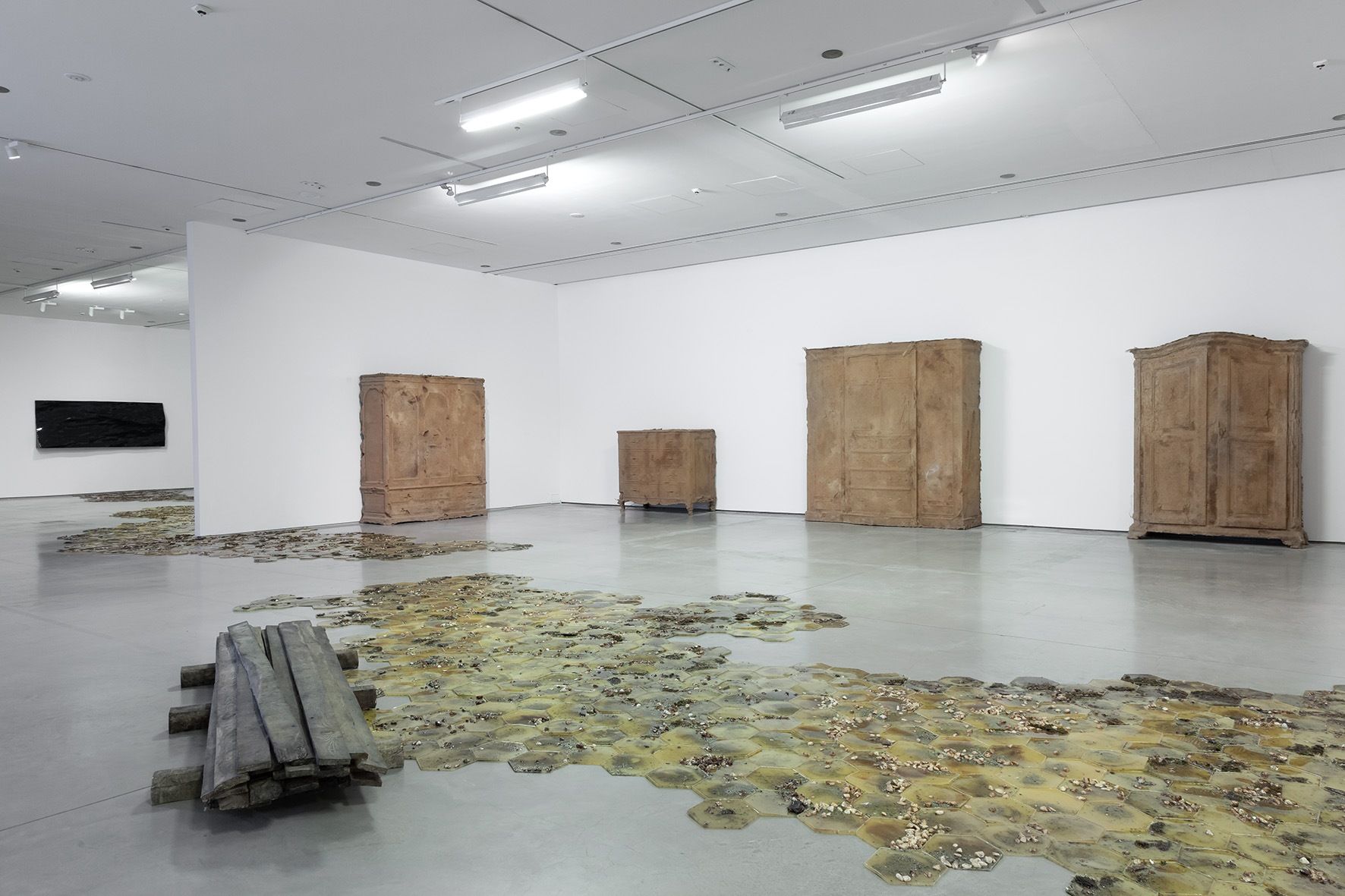 Guido Casaretto //The Ghosts of Matter// exhibition, photo: R. Sosin