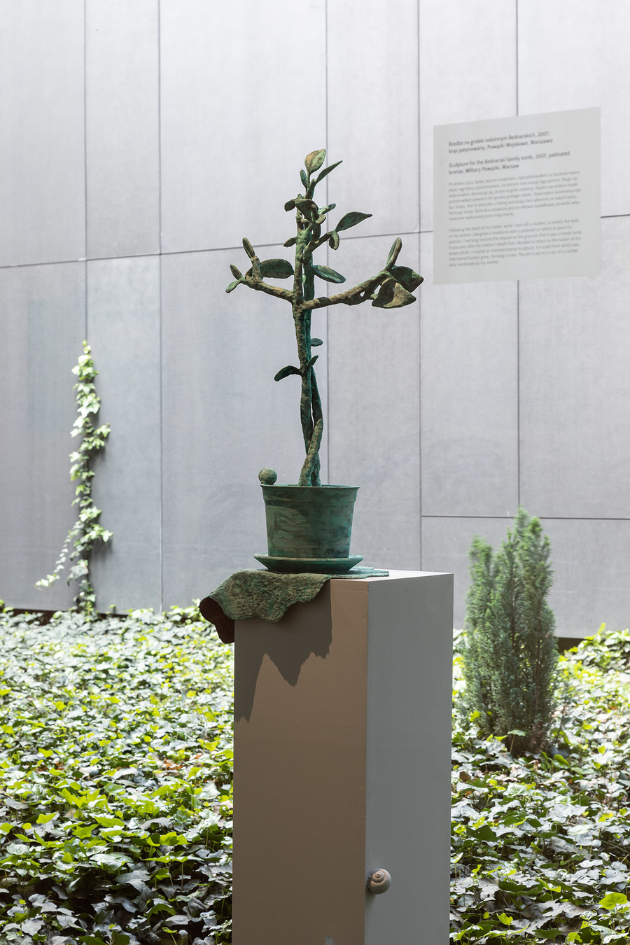 Krzysztof M. Bednarski, sculpture for the Bednarski family tomb, 2007, (copy), photo: R. Sosin