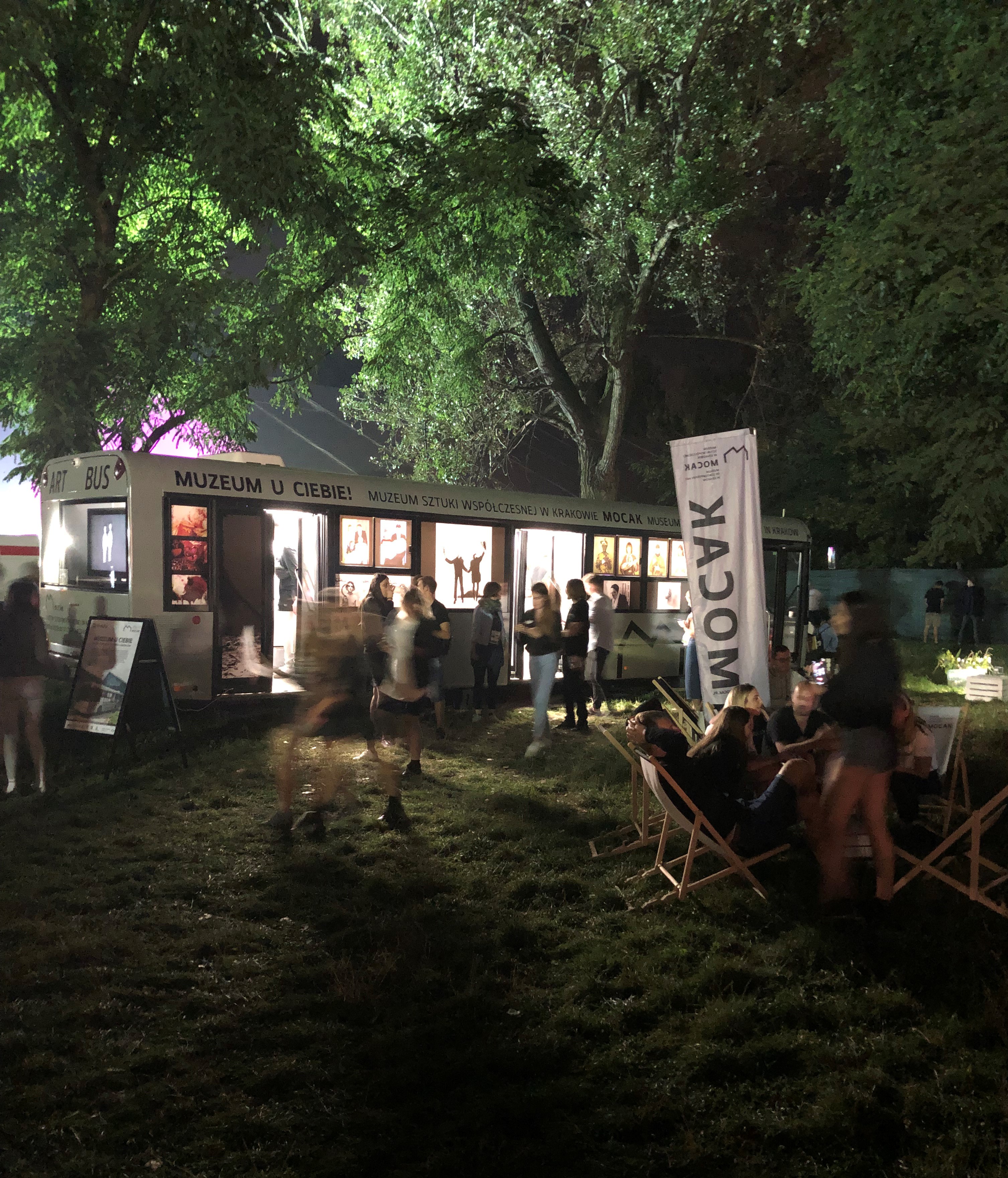 Autobus MOCAK-u na Kraków Live Festival 2019
