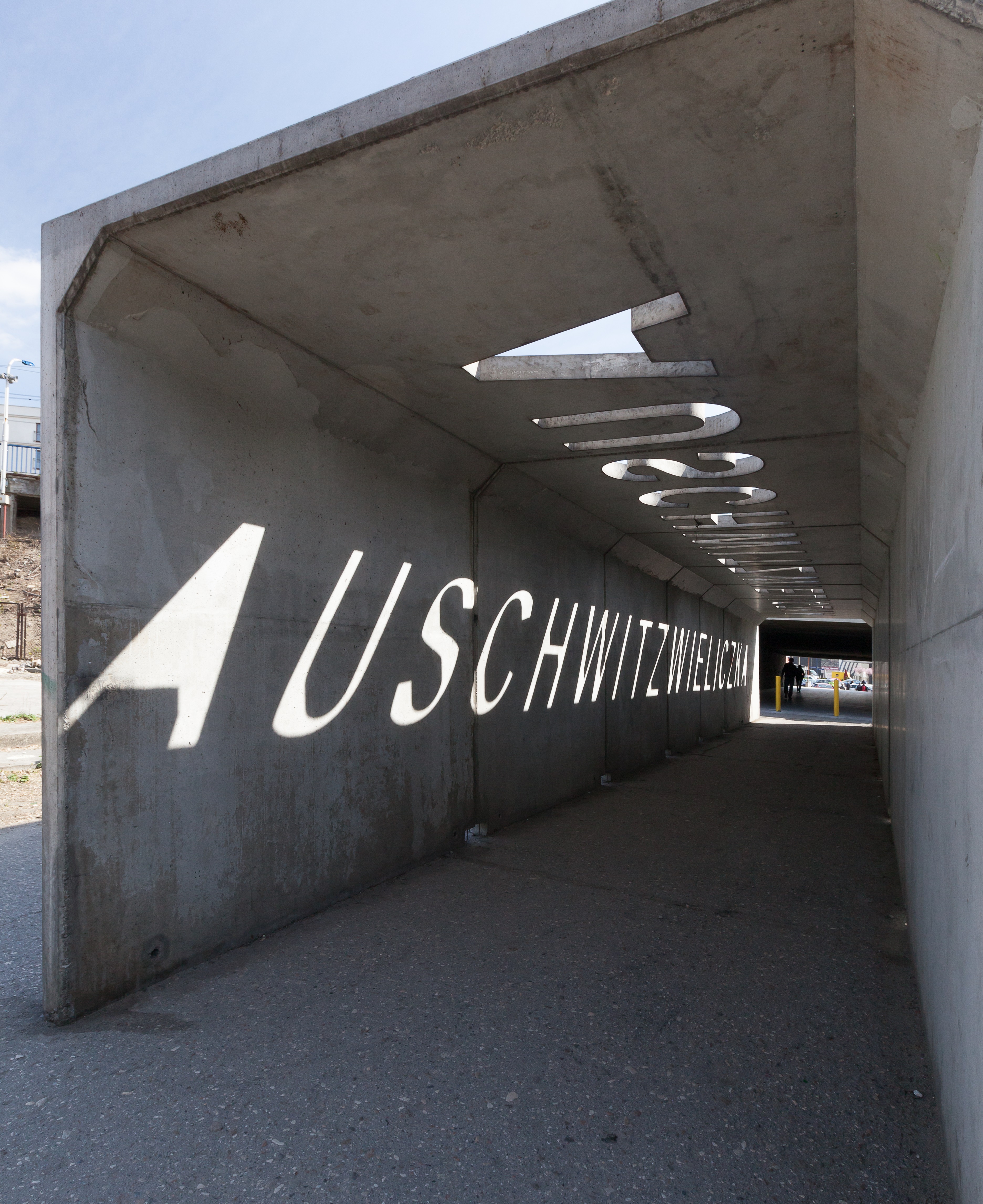 Mirosław Bałka, //AUSCHWITZWIELICZKA//, 2008–2009, rzeźba, Kolekcja MOCAK-u 