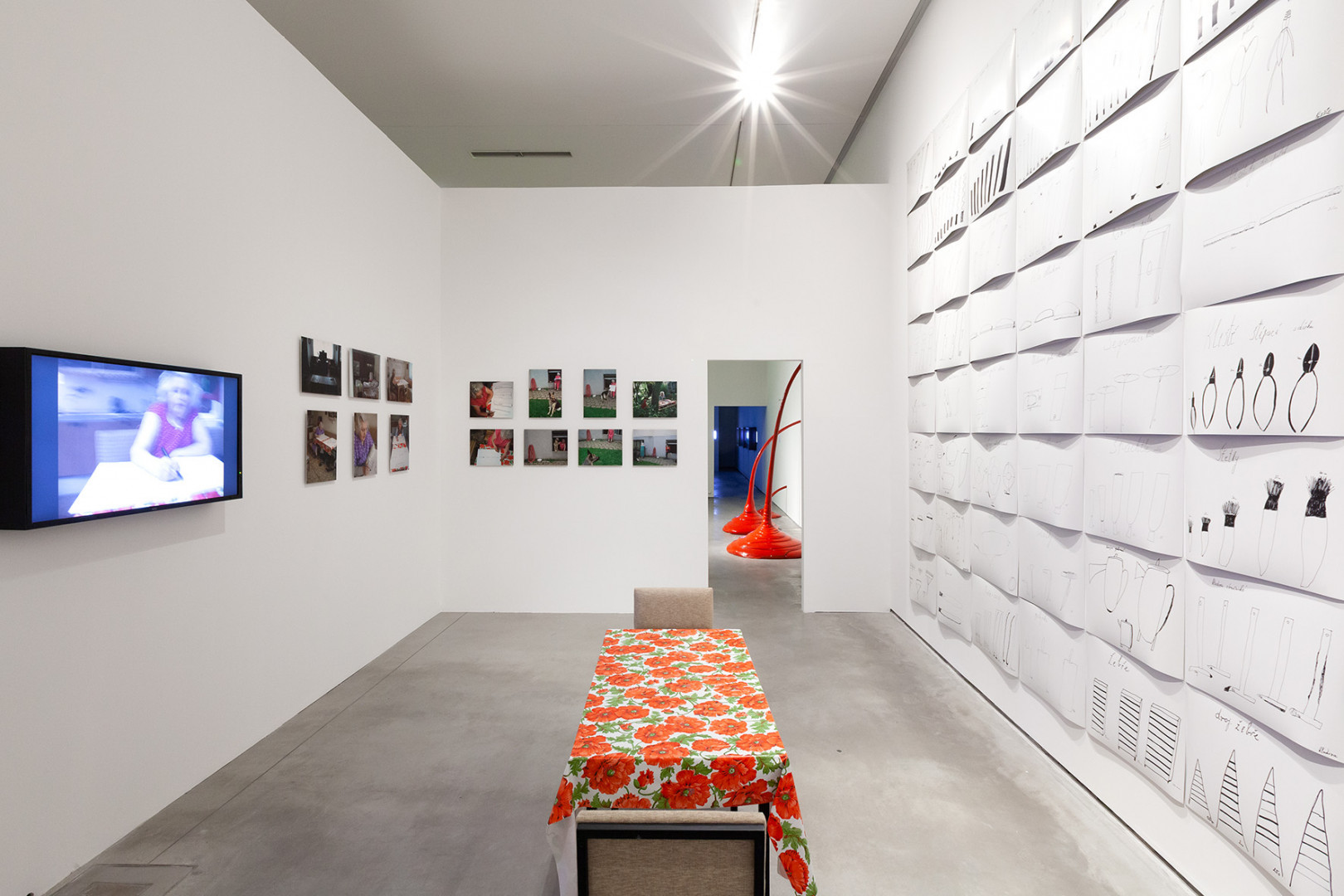 Kateřina Šedá, //Wszystko jedno//, 2005, instalacja, Kolekcja MOCAK-u