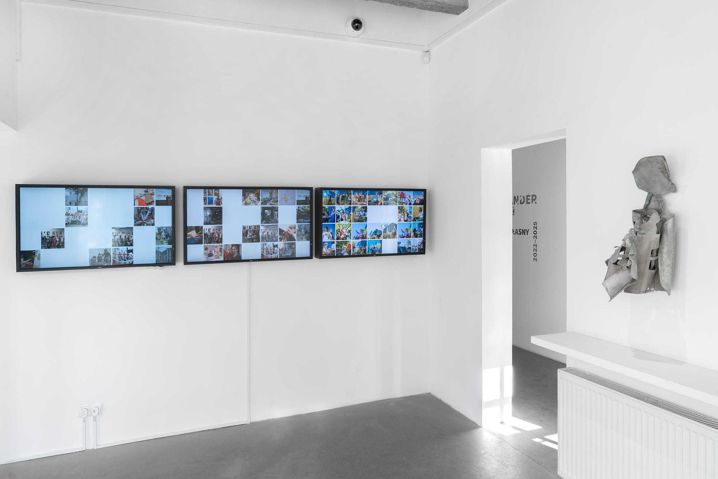  //Aleksander Janicki: Poles – Their Own Portraits 2022–2025//, MOCAK, 25 October 2025 – 15 February 2026, photo: R. Sosin