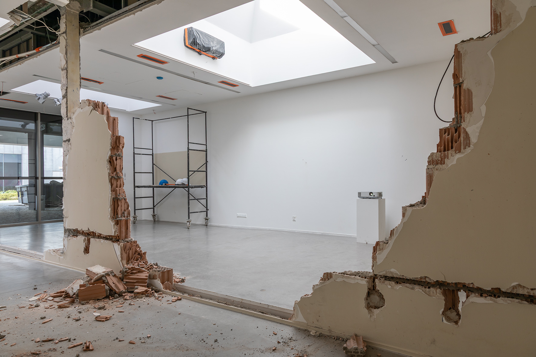 //Marta Romankiv, Dominik Stanisławski, Łukasz Surowiec. Dobra robota//, MOCAK, 7.3–12.4.2026, fot. R. Sosin