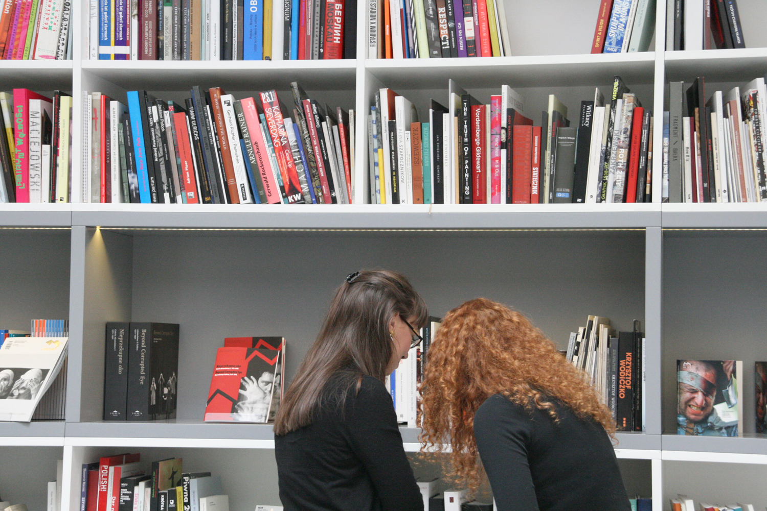9.4.2013, //Biblioteka Mieczysława Porębskiego jako wyzwanie dla muzeum//. Wykład dla studentów przedmiotu "Muzealnictwo"  prowadzonego w Instytucie Historii Sztuki UJ przez dr. hab. Andrzeja Szczerskiego. Fot. K. Maniak