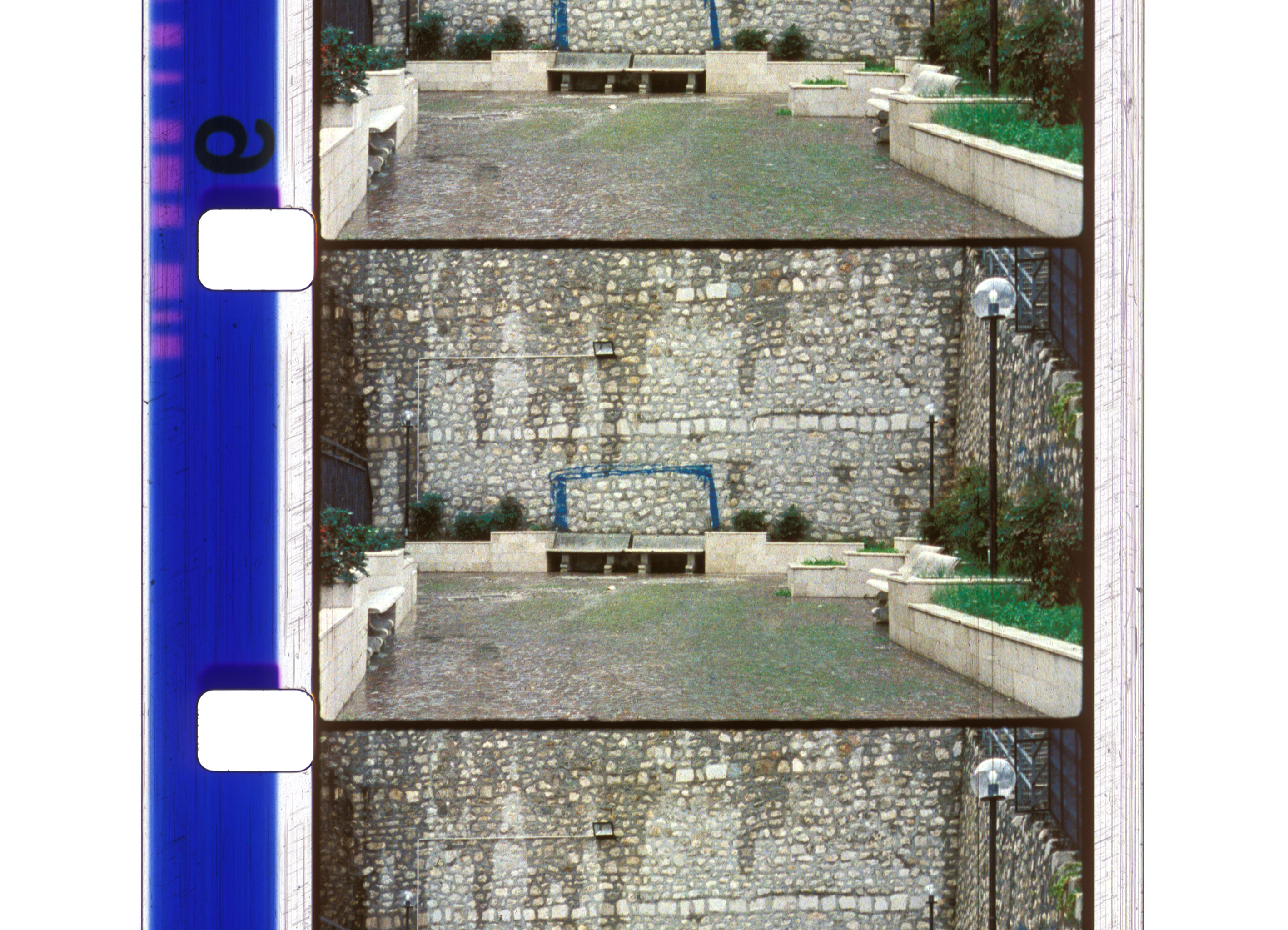 Josef Dabernig, //Lancia Thema//, 2005, kadry z filmu, dzięki uprzejmości artysty, sixpackfilm, Galerie Andreas Huber, Vienna and Wilfried Lentz, Rotterdam