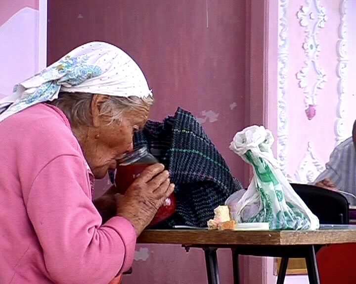 Sergey Bratkow, //Słoik zupy//, 2004, wideo, dzięki uprzejmości Regina Gallery, Moskwa