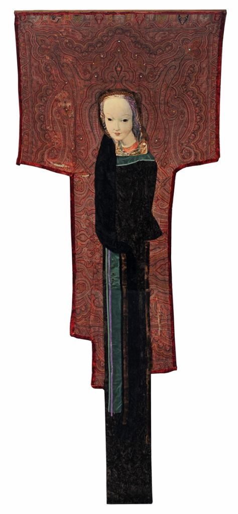 Władysław Hasior, //Sztandar opiekunki//, około 1974, technika mieszana / tkanina, 470 × 167 cm, Muzeum Okręgowe im. Leona Wyczółkowskiego w Bydgoszczy